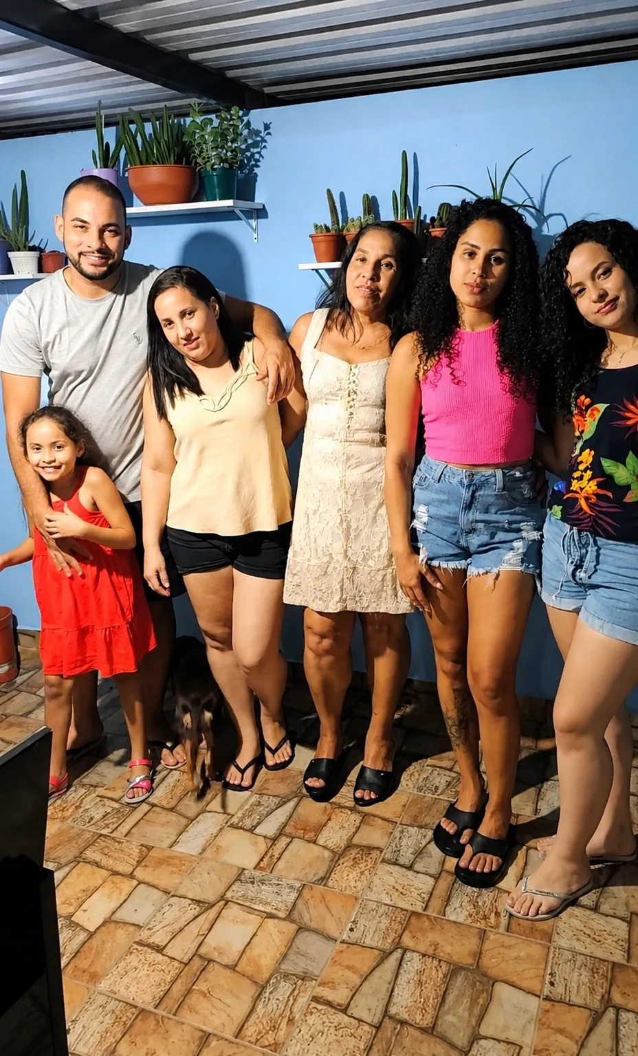 Família reunida em celebração