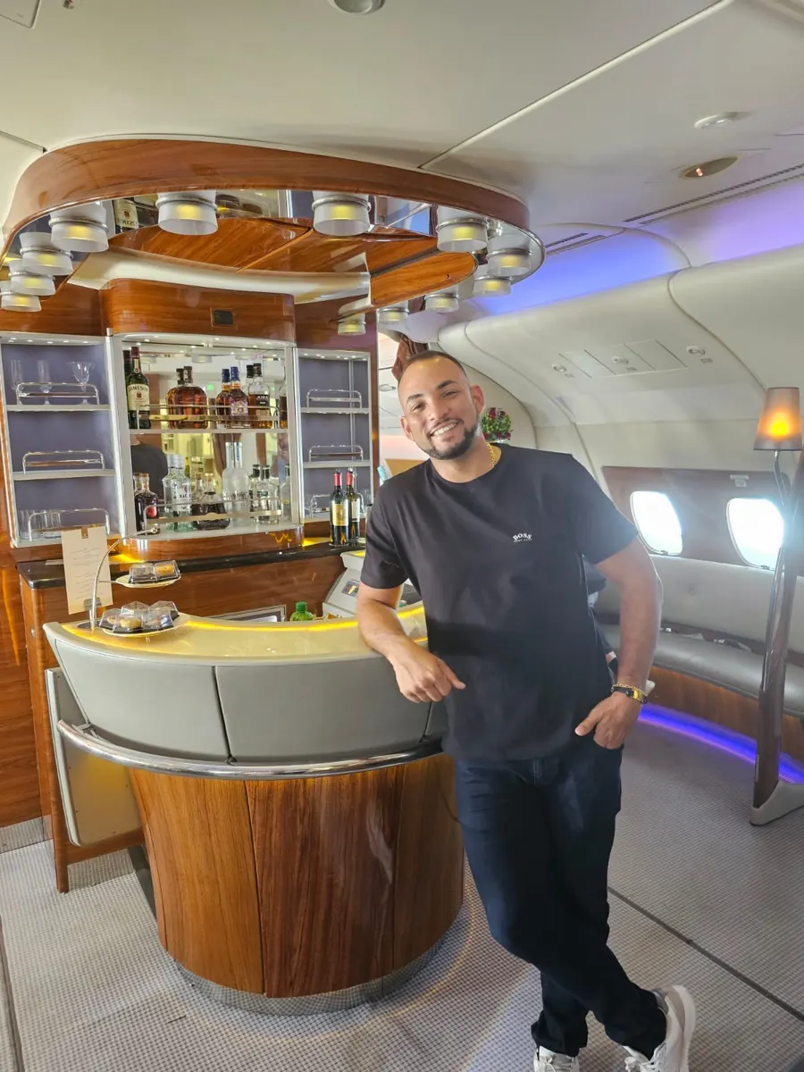 Primeira classe com bar a bordo
